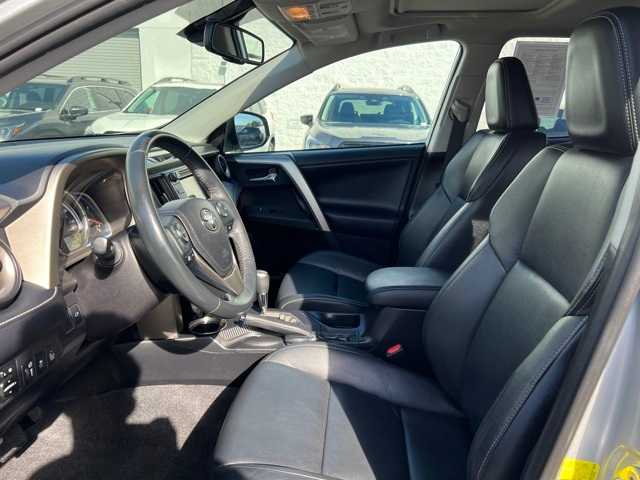 2015 Toyota RAV4 Limited 15