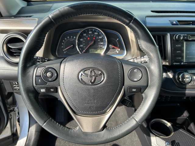 2015 Toyota RAV4 Limited 30