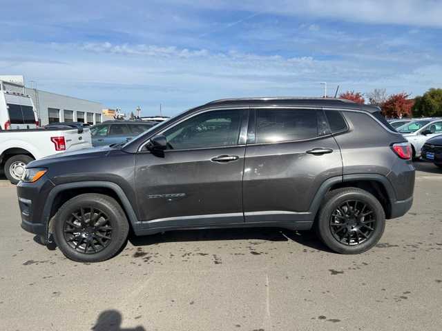 2018 Jeep Compass Latitude 2