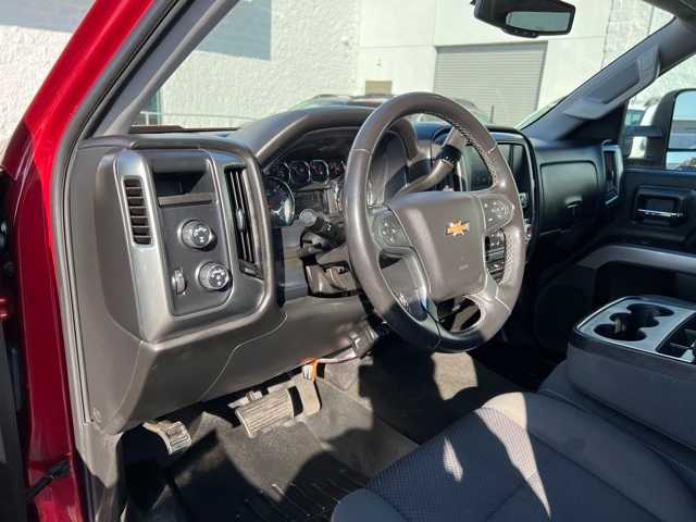 2018 Chevrolet Silverado 1500 LT 4WD Crew Cab 143.5 13