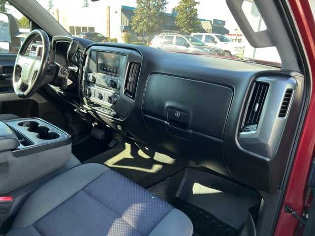 2018 Chevrolet Silverado 1500 LT 4WD Crew Cab 143.5 25