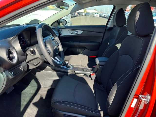 2023 Kia Forte LXS 14