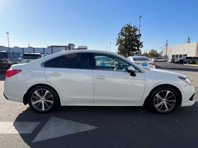 2018 Subaru Legacy Limited 10