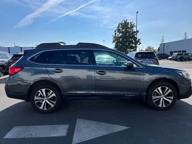 2018 Subaru Outback Limited 10