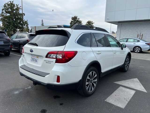 2017 Subaru Outback Limited 8