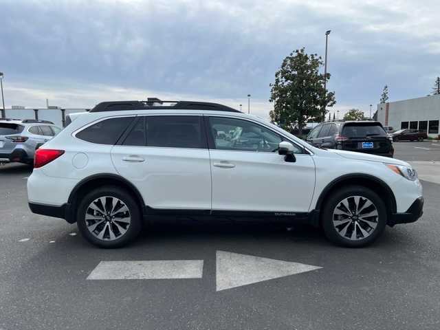 2017 Subaru Outback Limited 9