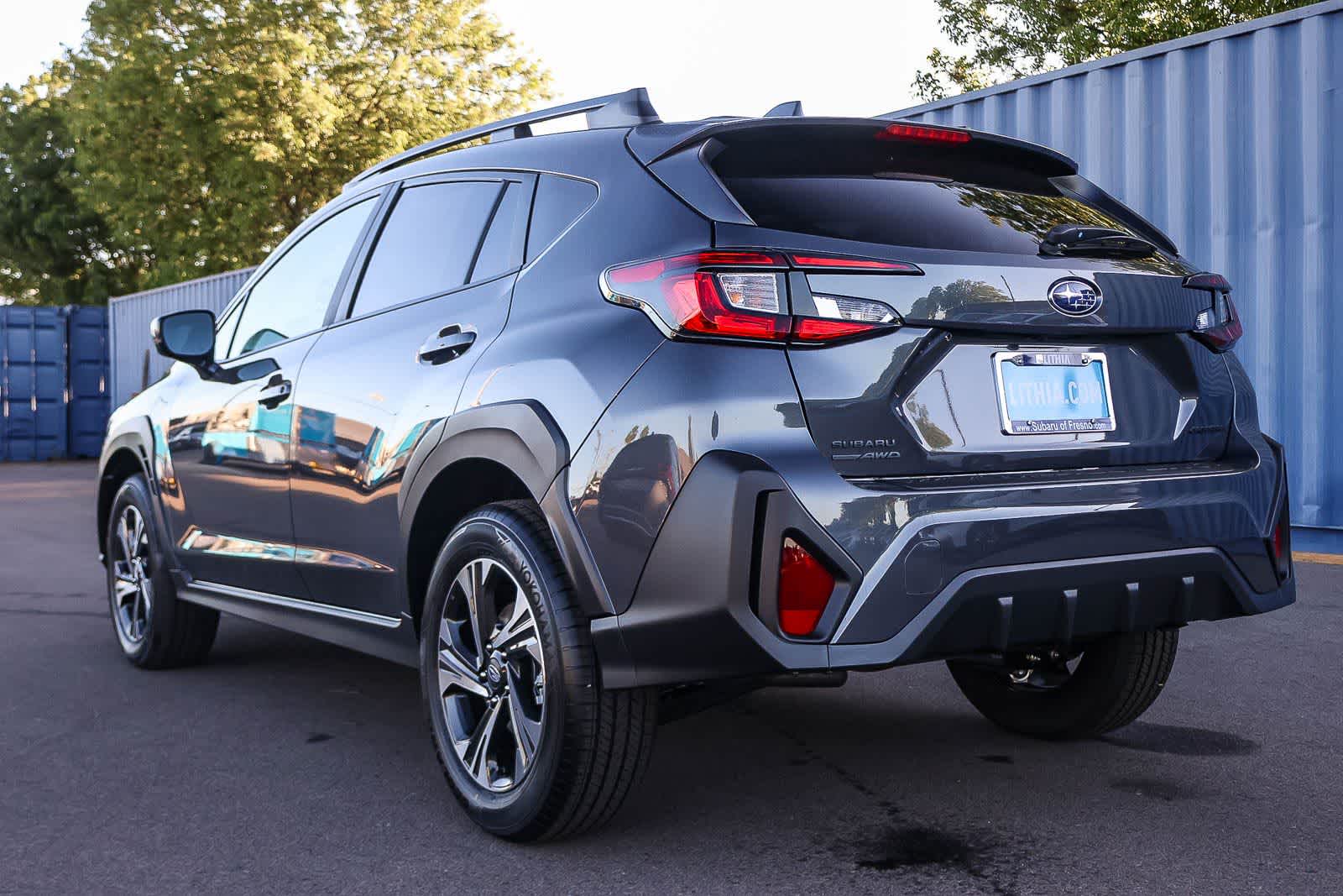 View vehicle photo 6