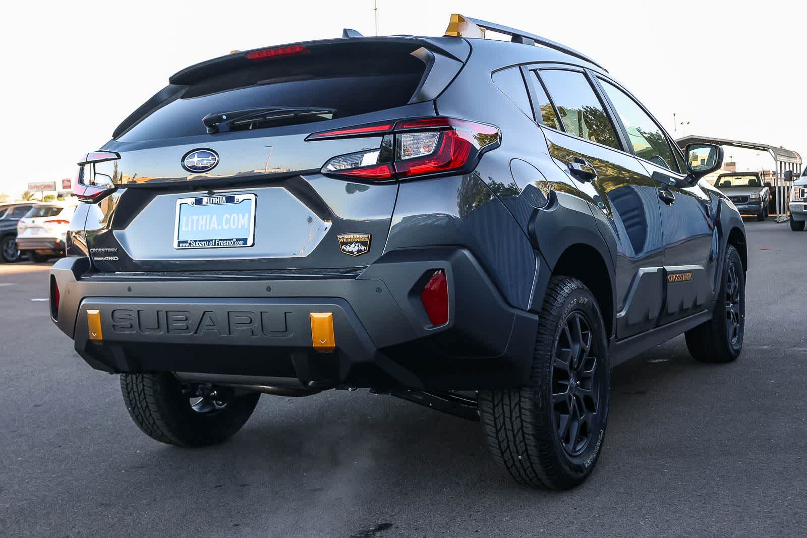 View vehicle photo 4