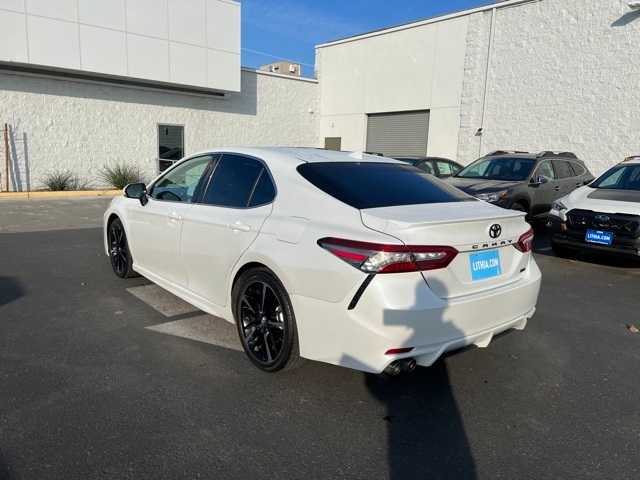 2019 Toyota Camry XSE 3