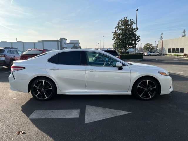 2019 Toyota Camry XSE 9