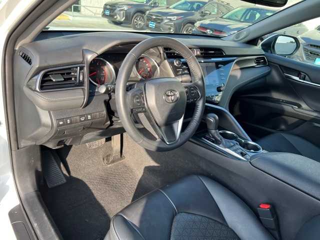 2019 Toyota Camry XSE 16