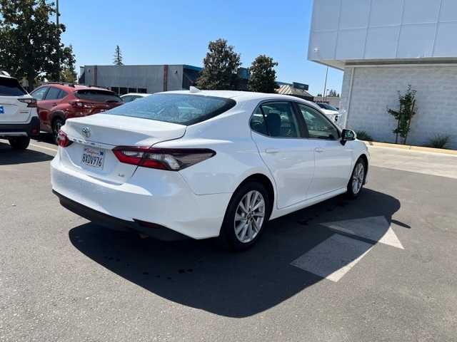 2022 Toyota Camry LE 8