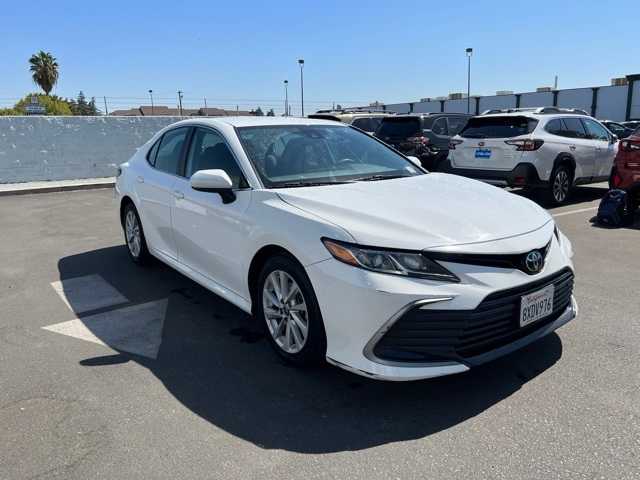 2022 Toyota Camry LE 10