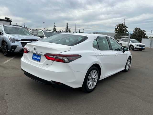 2022 Toyota Camry LE 8