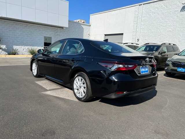 2022 Toyota Camry LE 3