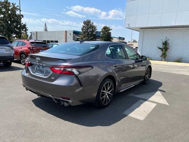 2021 Toyota Camry SE 8