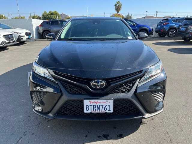 2020 Toyota Camry SE 12