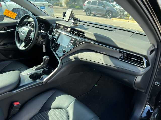 2020 Toyota Camry SE 26