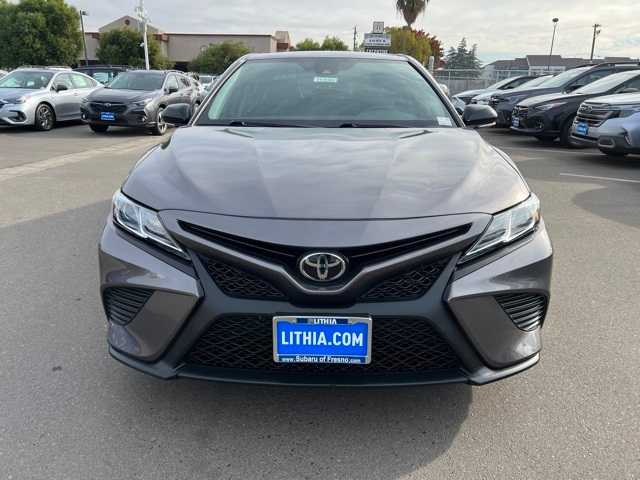 2020 Toyota Camry SE 11