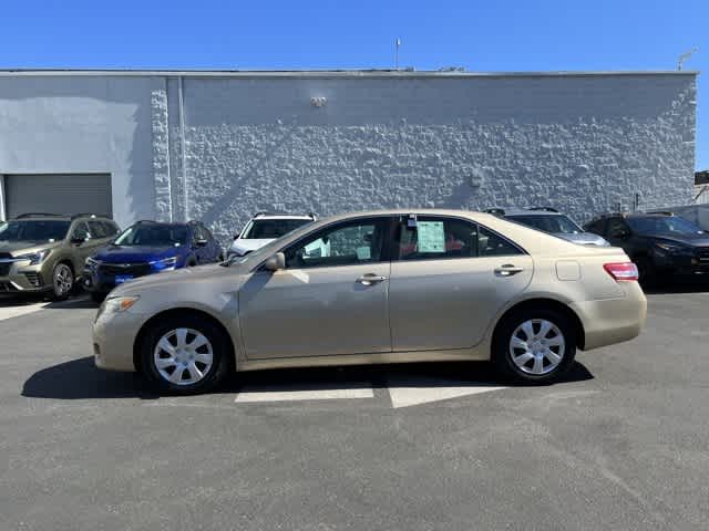 2010 Toyota Camry LE 2