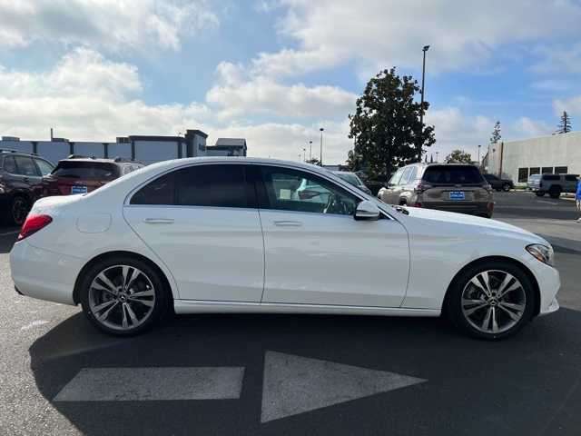 2017 Mercedes-Benz C-Class C 300 8