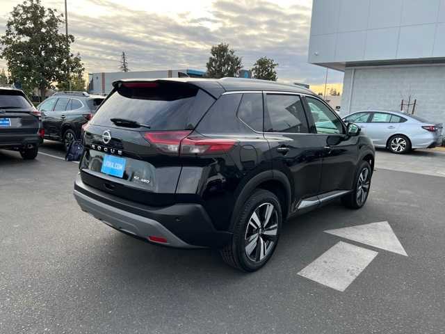 2021 Nissan Rogue SL 9