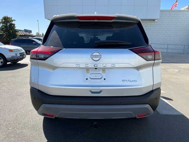 2023 Nissan Rogue SV 4