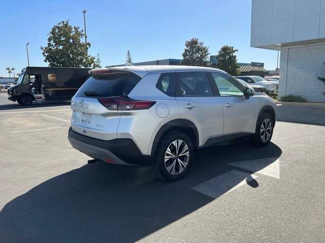 2023 Nissan Rogue SV 9