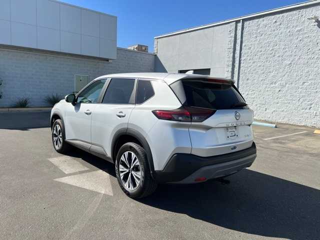 2023 Nissan Rogue SV 3