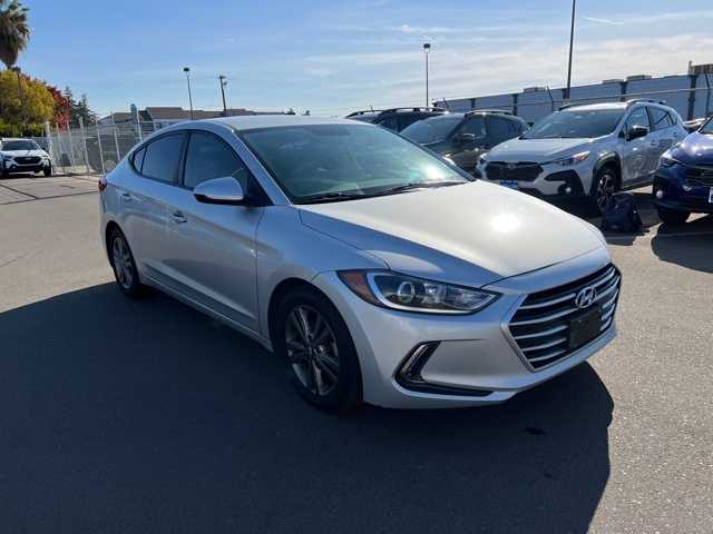 2017 Hyundai Elantra SE 10