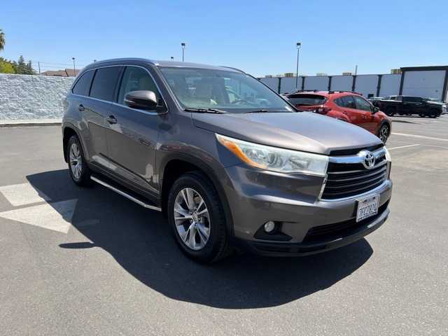 2014 Toyota Highlander XLE 11