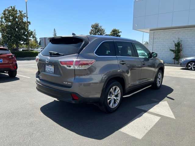 2014 Toyota Highlander XLE 9