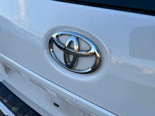 2017 Toyota Sienna SE Premium 5