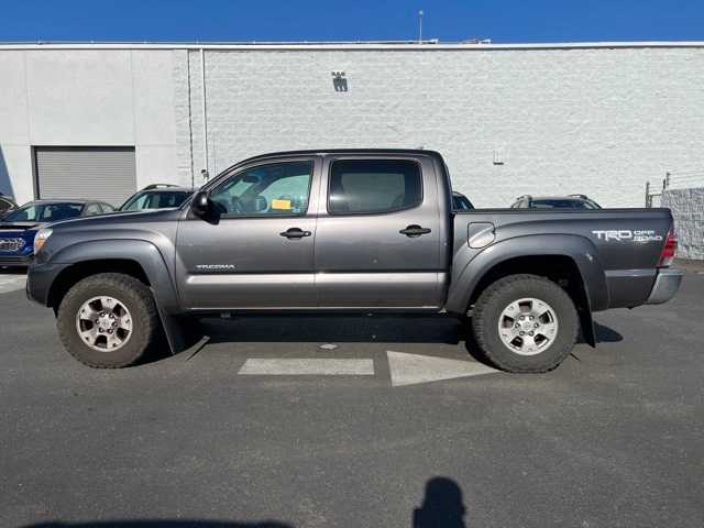 Used 2015 Toyota Tacoma PreRunner with VIN 5TFJU4GN4FX074765 for sale in Fresno, CA