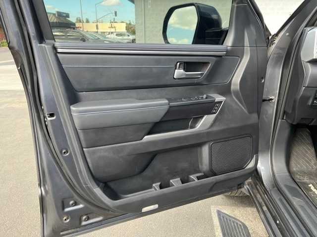 2024 Toyota Tundra Platinum CrewMax 5.5 Bed 16