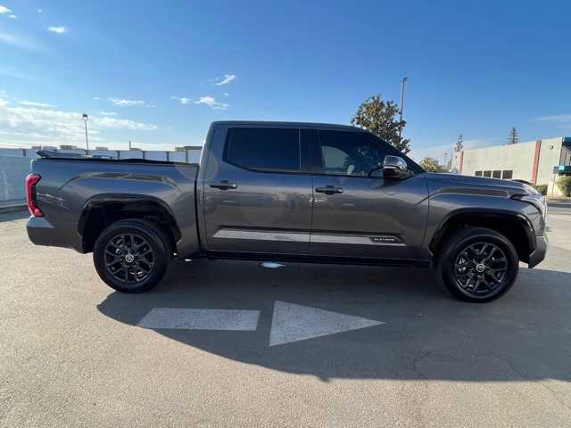 2024 Toyota Tundra Platinum CrewMax 5.5 Bed 10