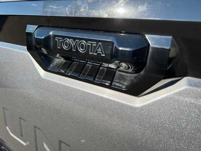 2024 Toyota Tundra Platinum CrewMax 5.5 Bed 6