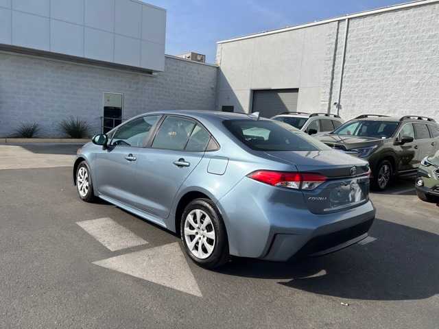 2023 Toyota Corolla LE 3