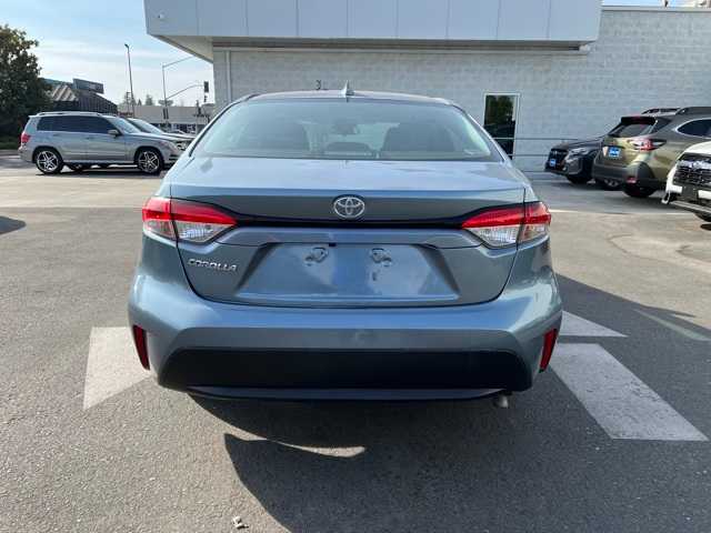 2023 Toyota Corolla LE 4