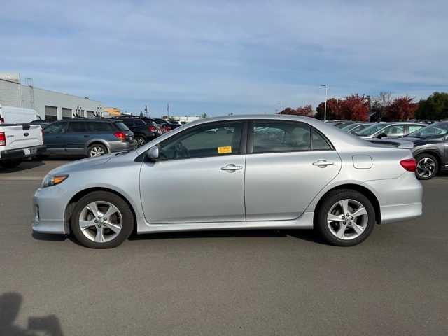 2013 Toyota Corolla S 2