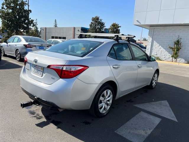 2016 Toyota Corolla LE 8