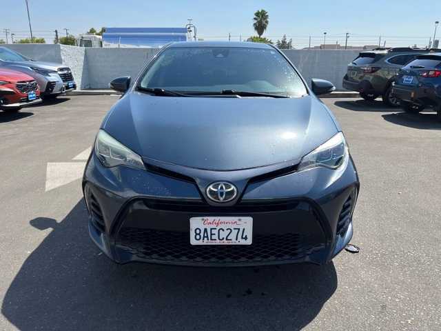 2017 Toyota Corolla SE 12