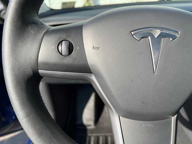 2022 Tesla Model 3 BASE 33