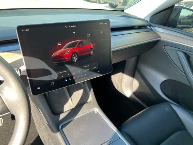 2023 Tesla Model Y Long Range 37