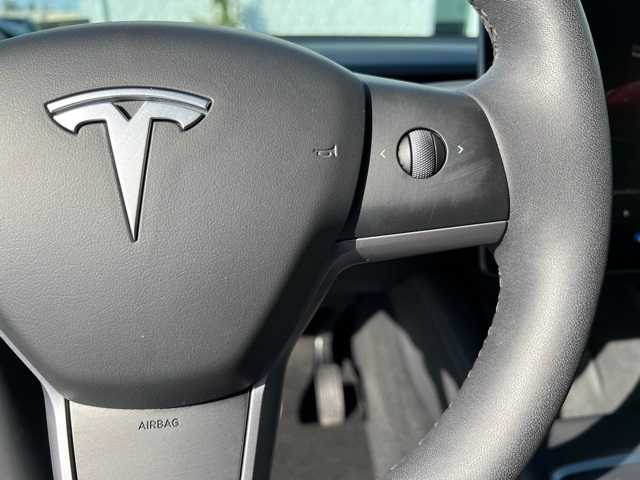 2023 Tesla Model Y Long Range 35