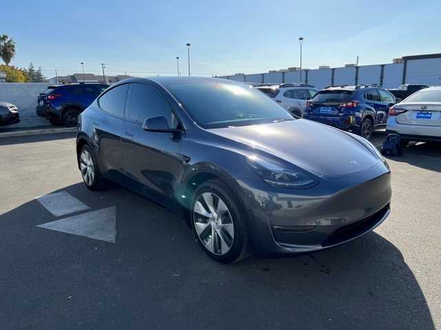 2023 Tesla Model Y Long Range 10