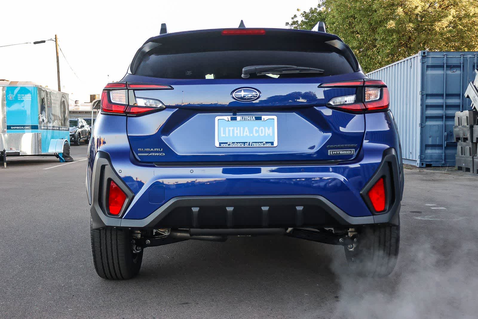 View vehicle photo 5