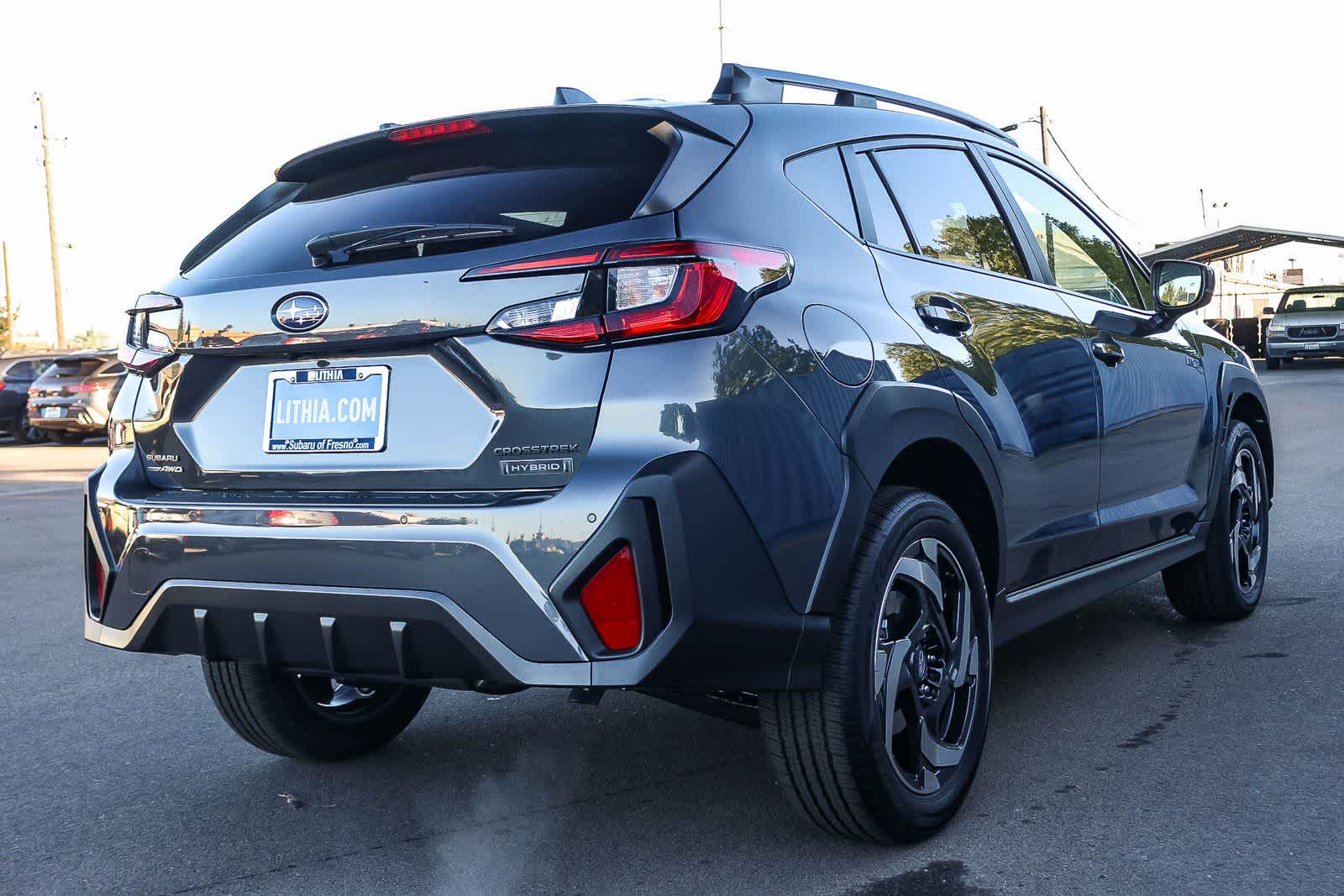 View vehicle photo 4