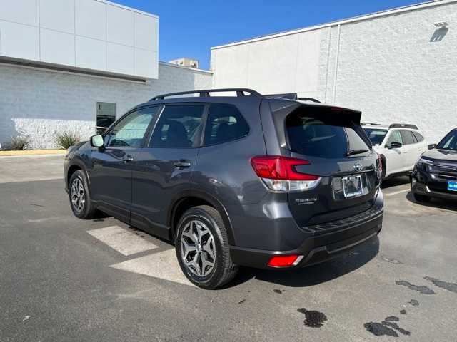 2022 Subaru Forester Premium 3