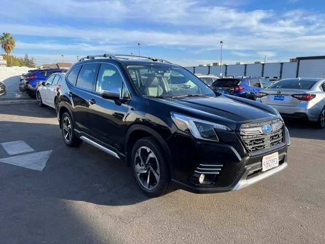 2023 Subaru Forester Touring 10